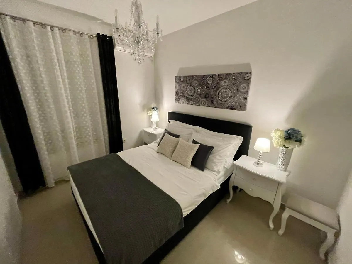 Central Square Guest House Zadar