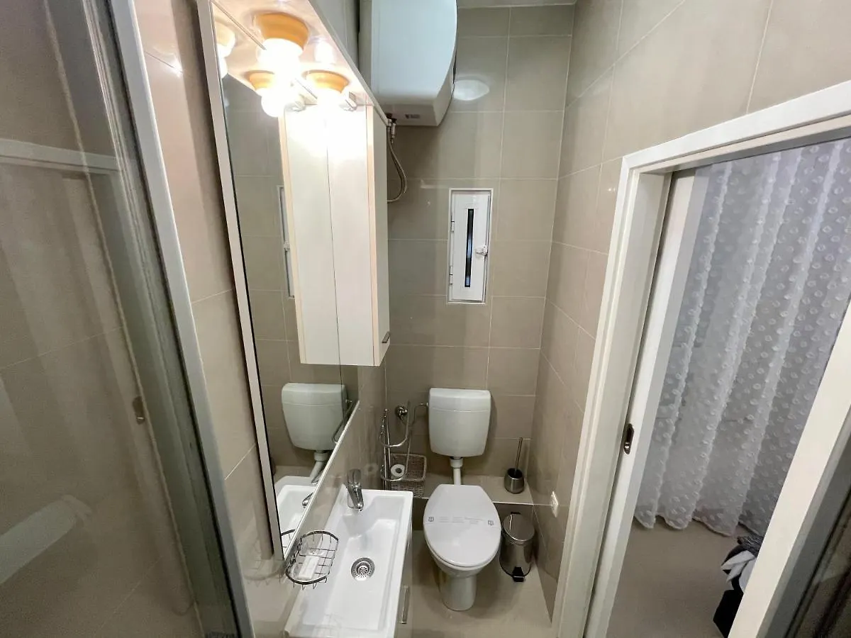 Central Square Guest House Zadar 3*,