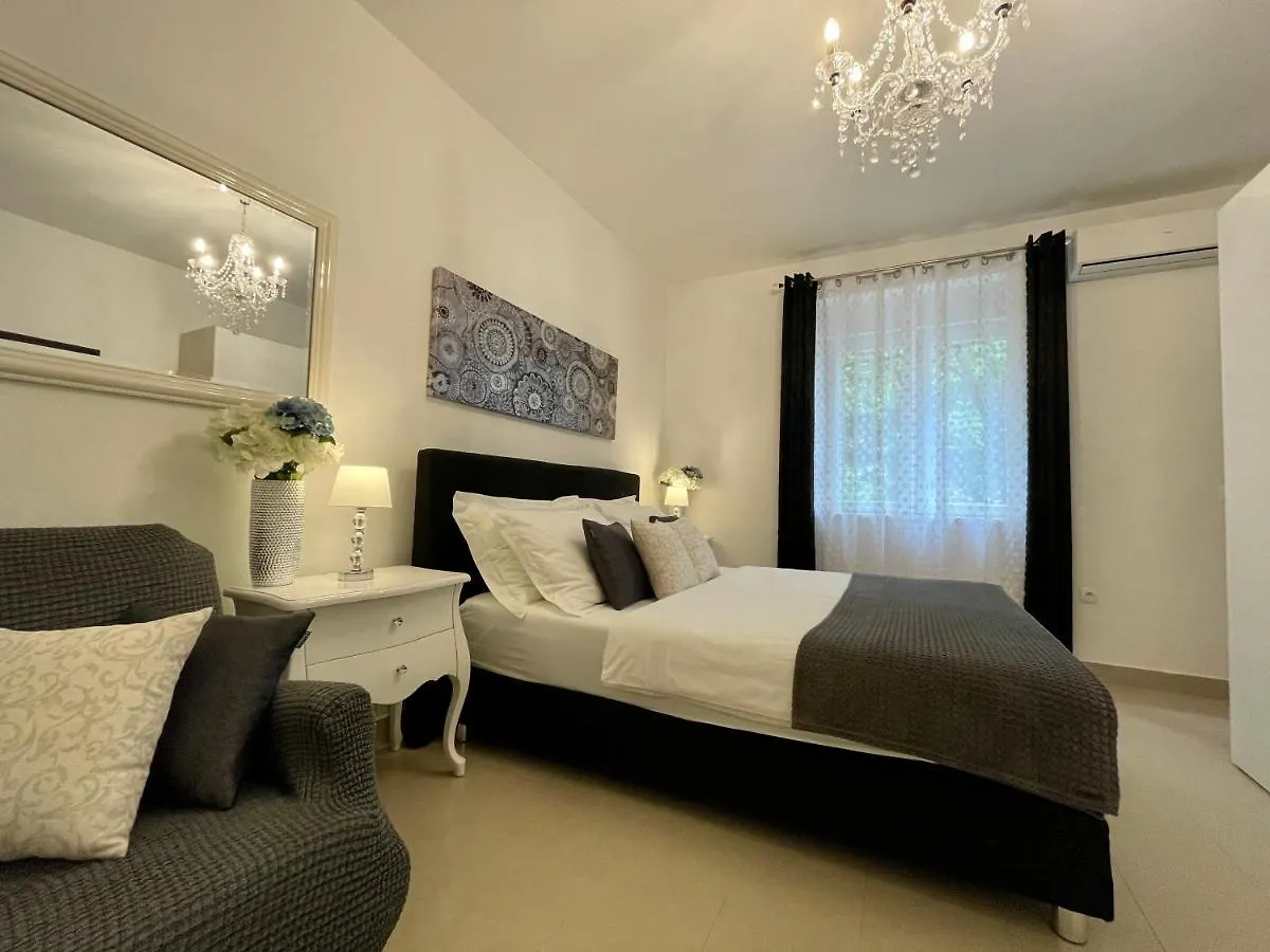 ***  Central Square Guest House Zadar Croatia