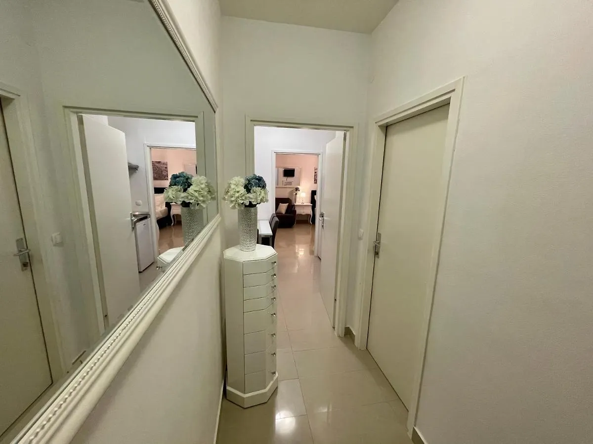 ***  Central Square Guest House Zadar Croatia