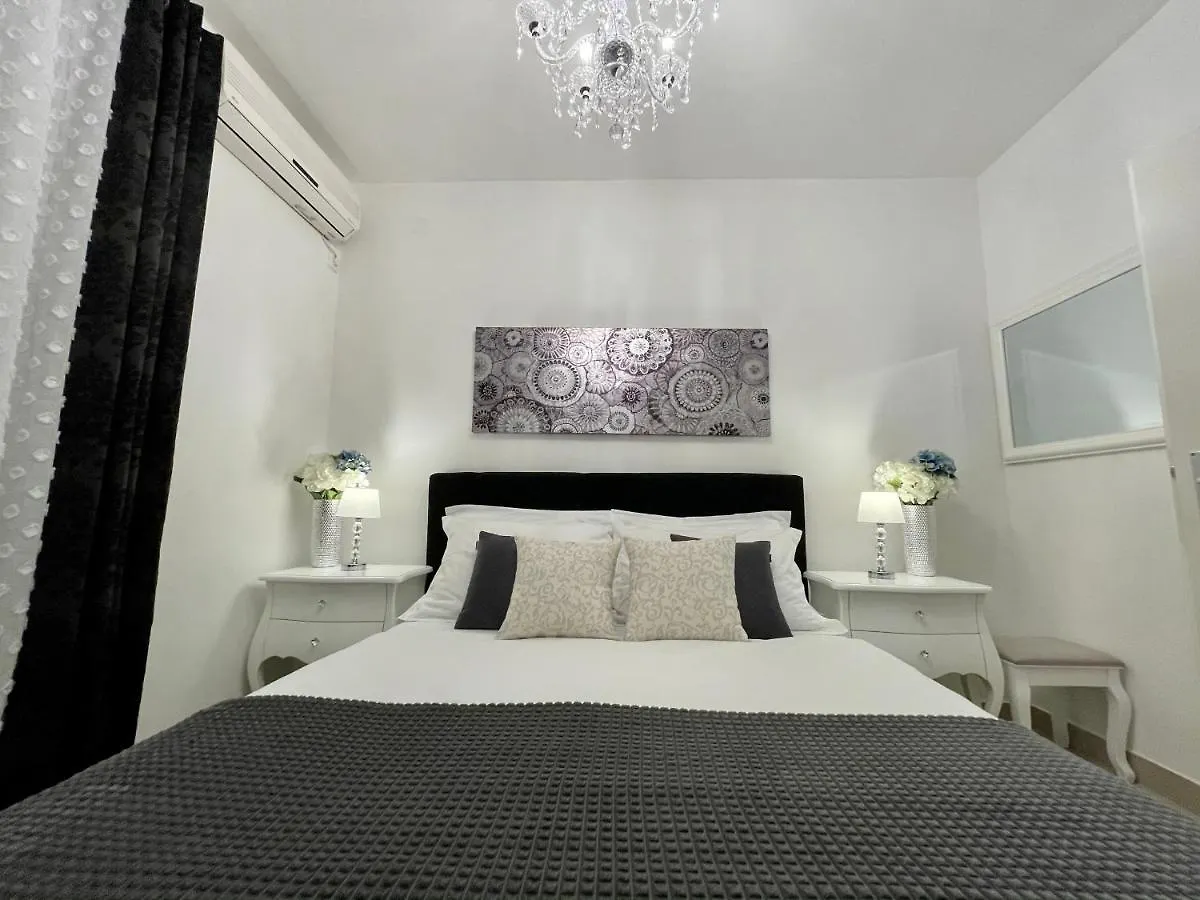 Central Square Guest House Zadar Croatia