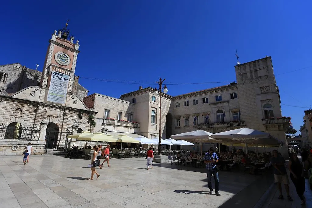 Central Square Guest House Zadar 3*,
